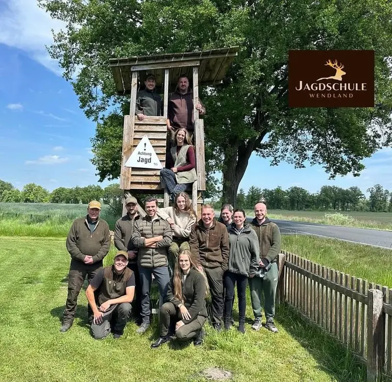 Gruppenfoto der Jagdkursgruppe Mai 2025