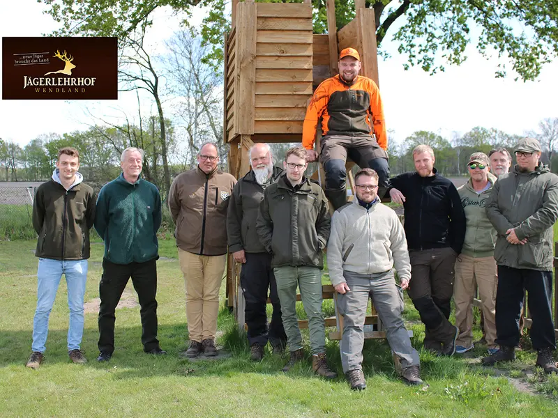 Gruppenfoto der Jagdkursgruppe 2-Wochen-Kurs Mai 2019